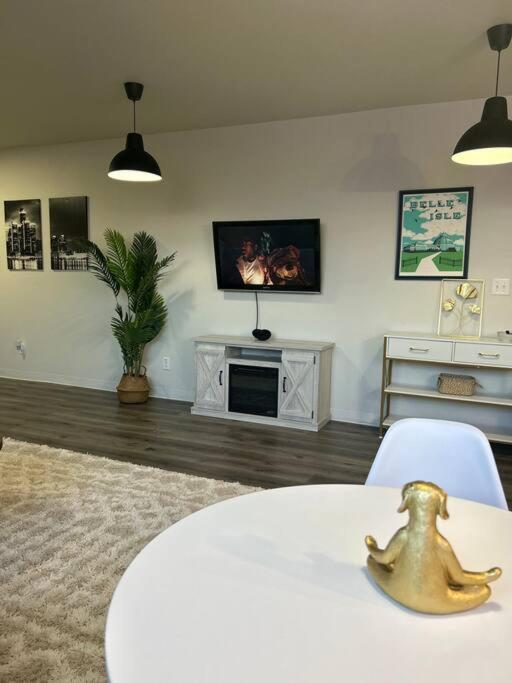 Modern Loft!/Free Parking/Long Stay Friendly! Detroit Exterior photo